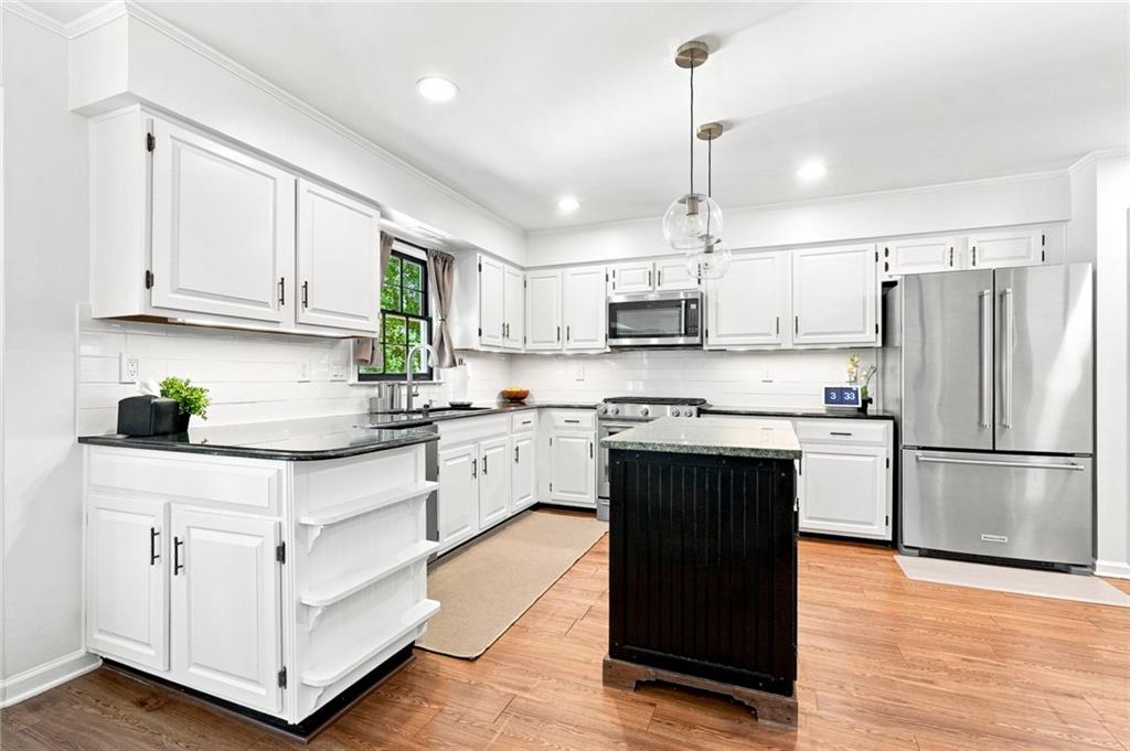 7826148 Property Photo 15