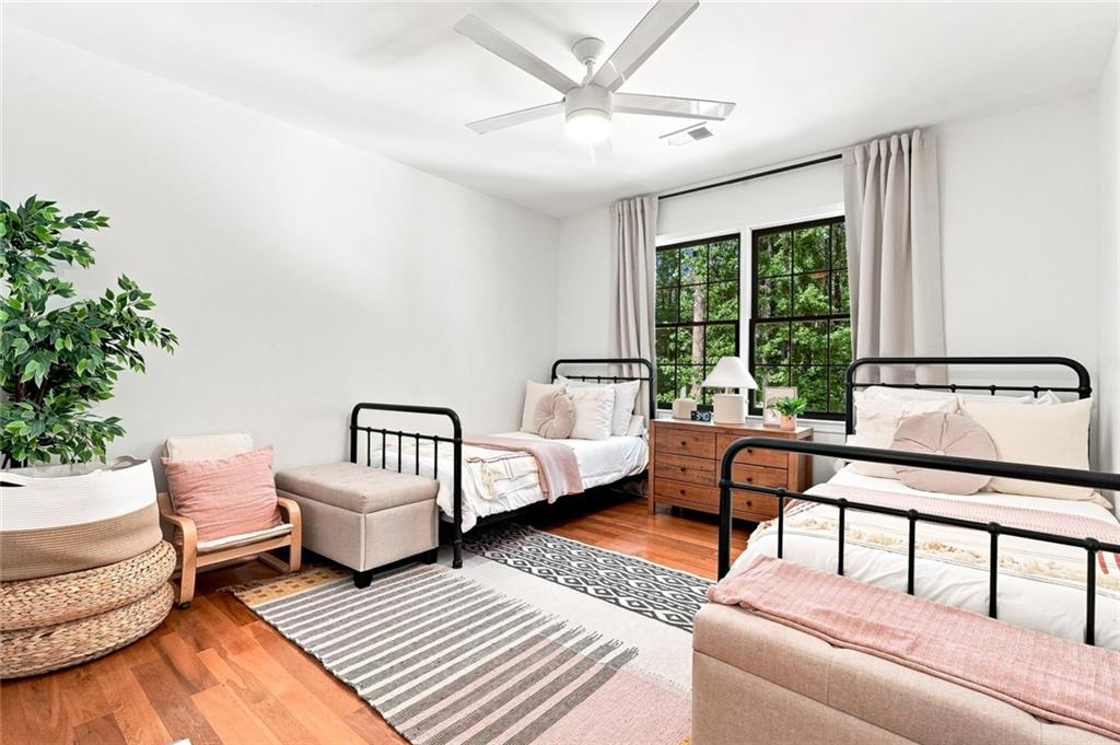 7826148 Property Photo 23