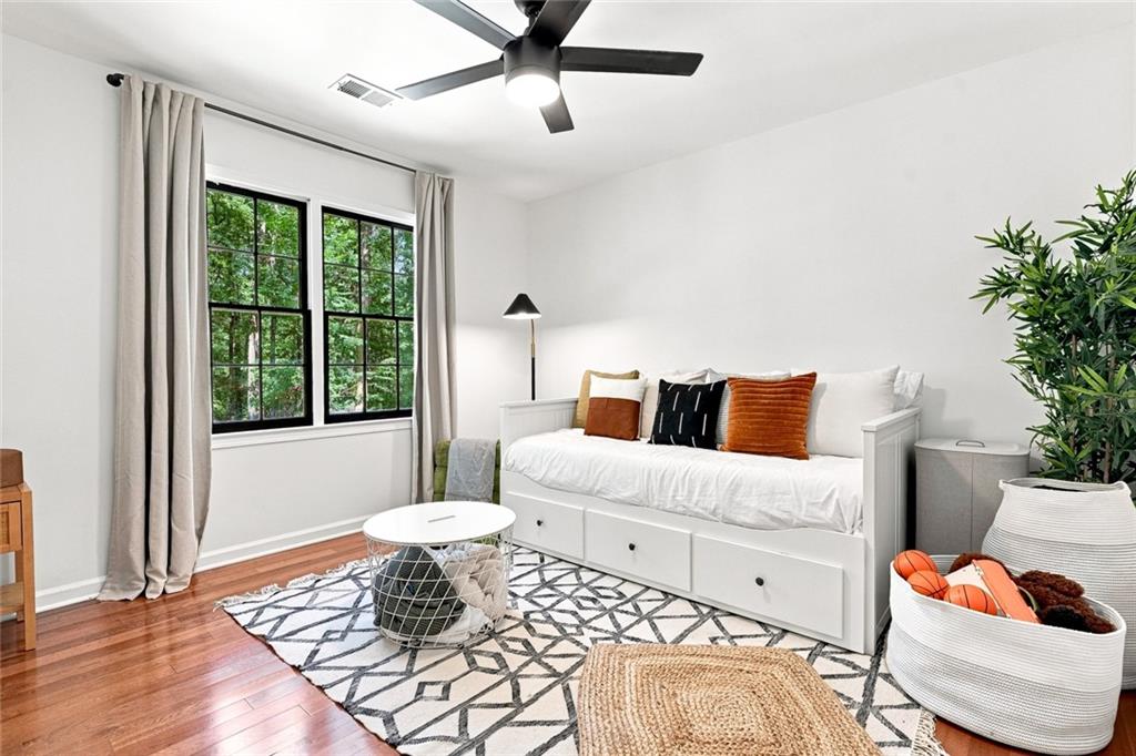 7826148 Property Photo 25