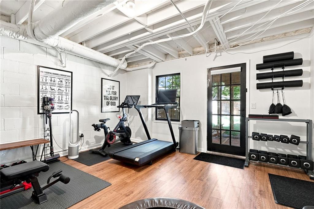 7826148 Property Photo 30