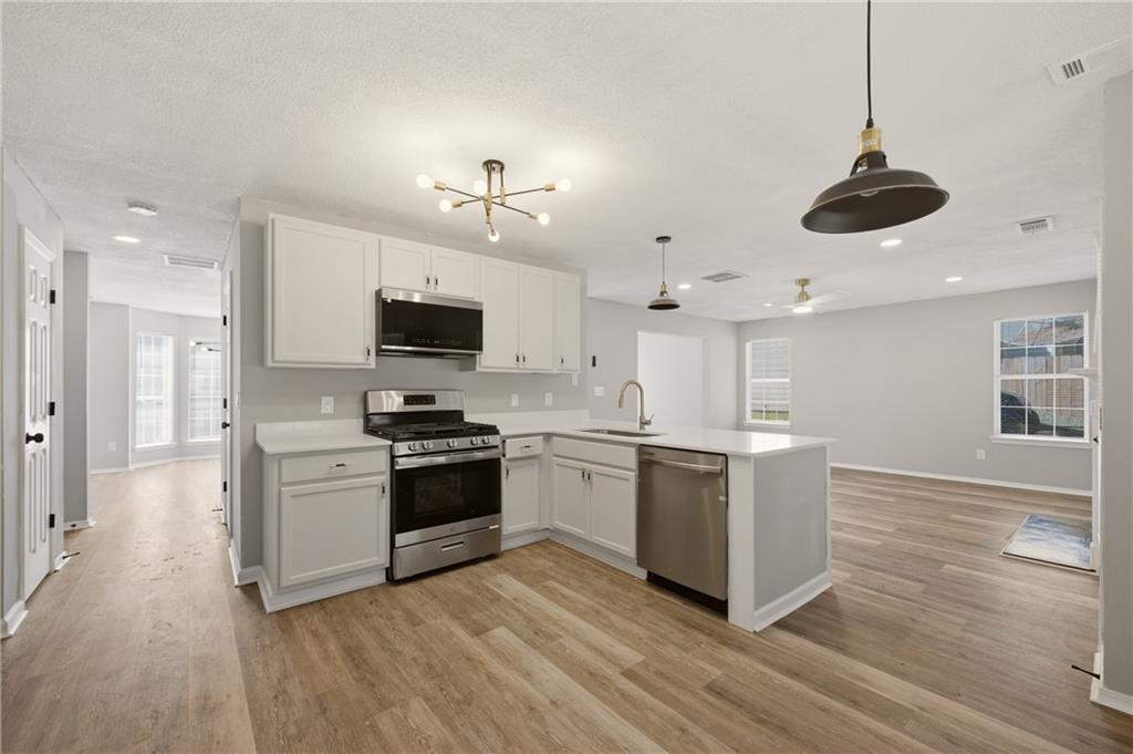 949 Redan Trace Property Photo 8
