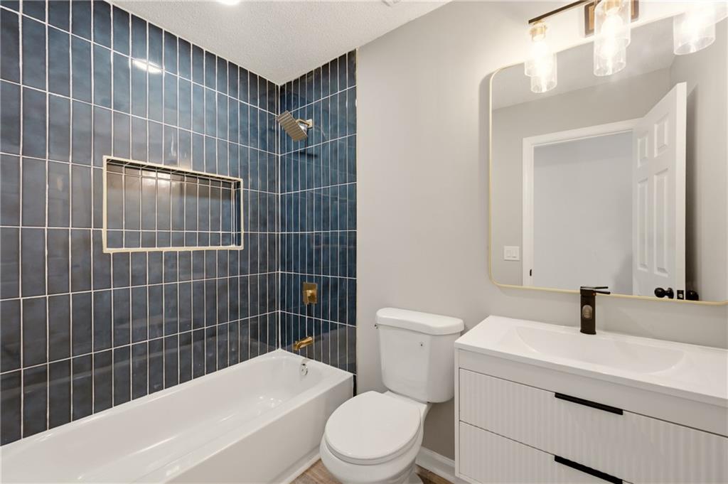 949 Redan Trace Property Photo 19