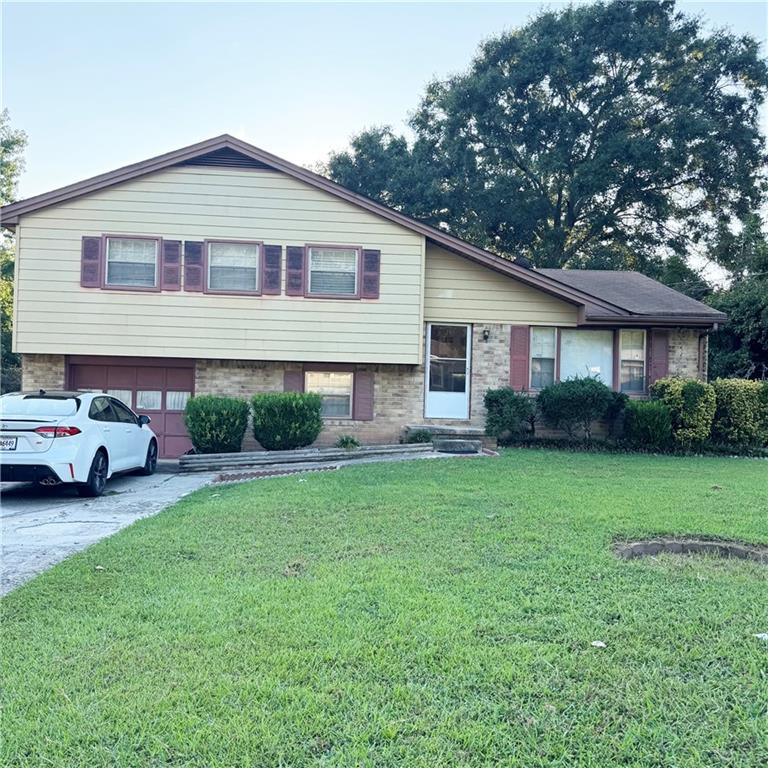 6411 Forest Haven Ln Property Photo 1