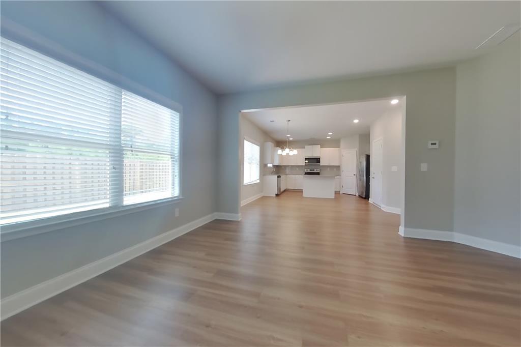 7826235 Property Photo 3