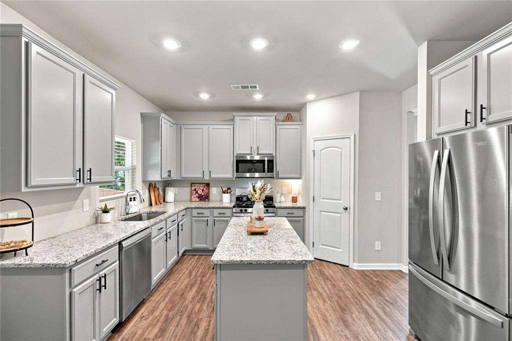 617 Edgemore Road Property Photo 17