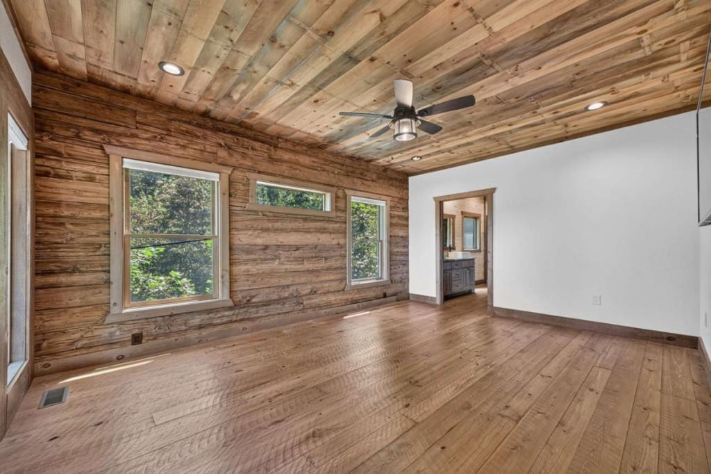 320 Amber Ridge Property Photo 23