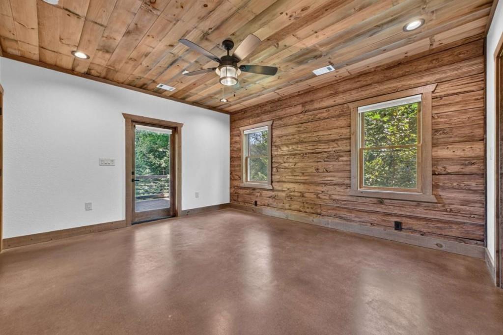 320 Amber Ridge Property Photo 44