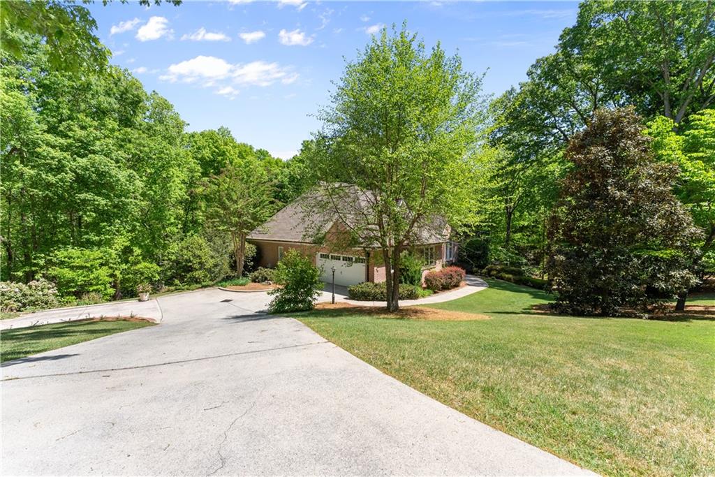 3560 Greystone Road Property Photo 9