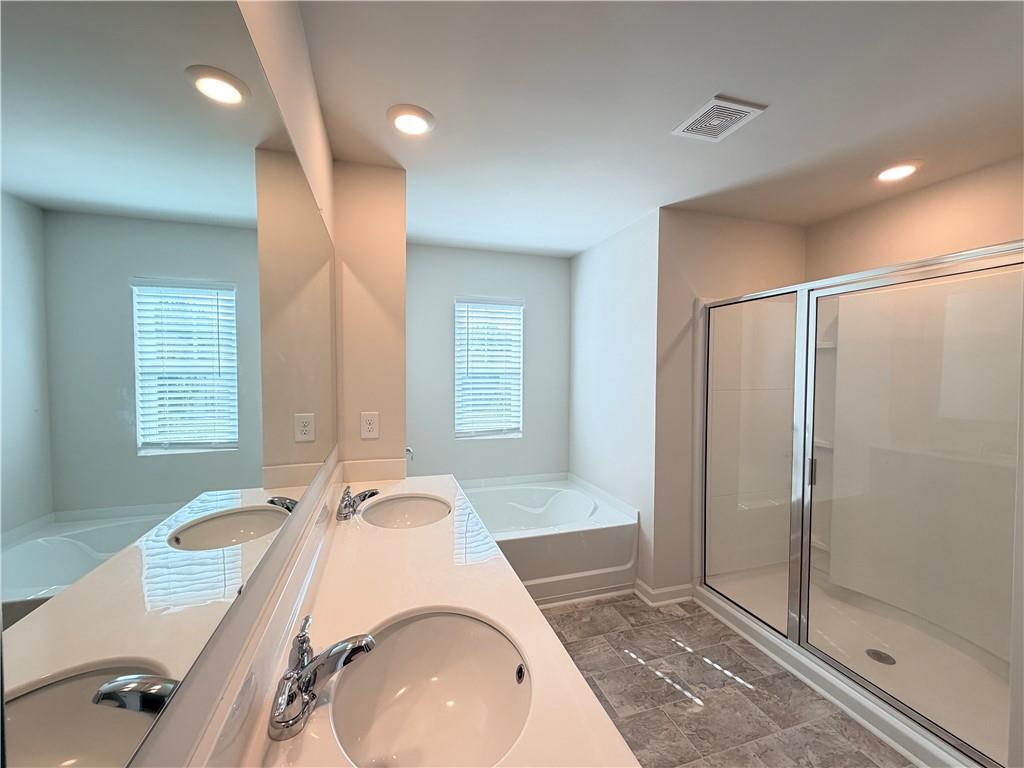 40 Berkeley Trace Property Photo 11