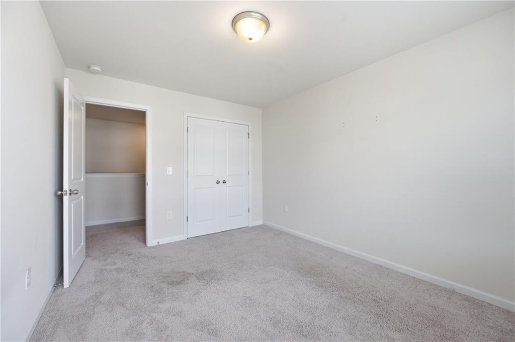 4724 Fullerton Drive Property Photo 6