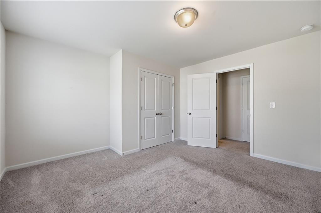 4724 Fullerton Drive Property Photo 8