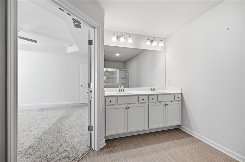 4724 Fullerton Drive Property Photo 16