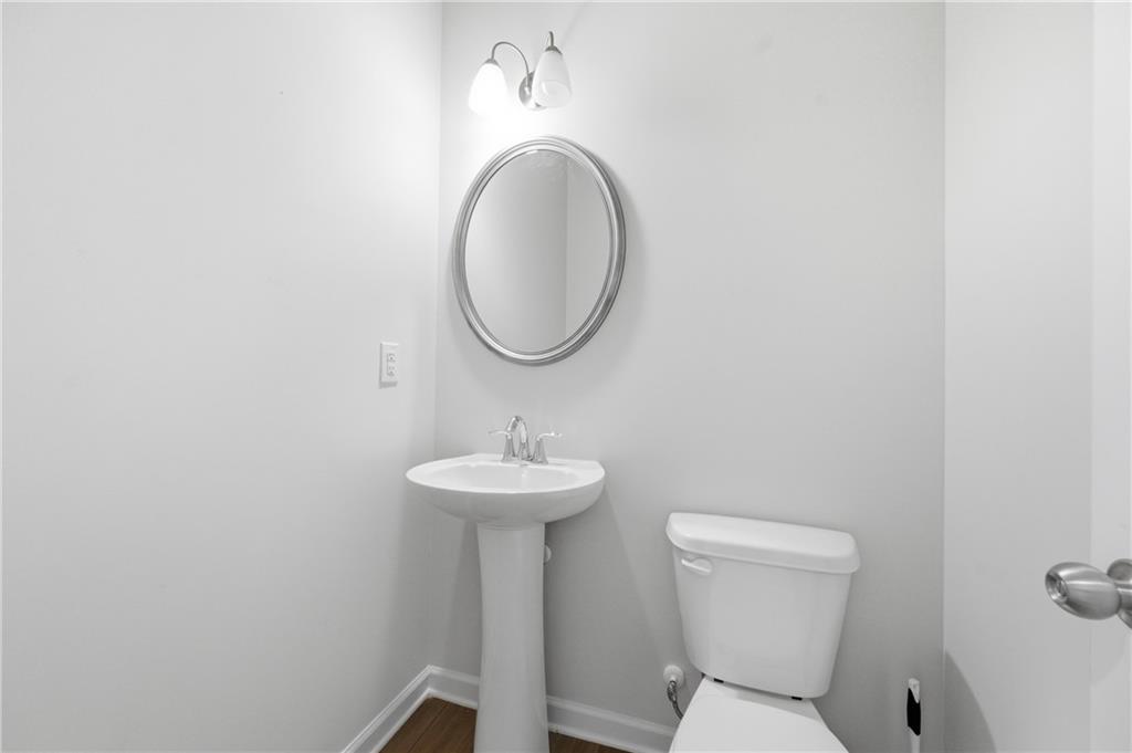 4724 Fullerton Drive Property Photo 26