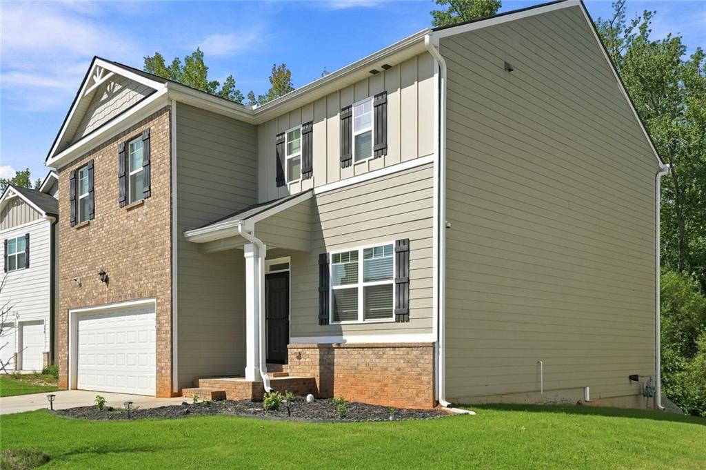 154 Silver Birch Pass Property Photo 1