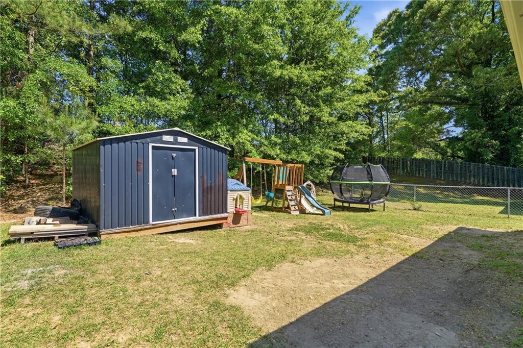 8048 Fieldstream Way Property Photo 25