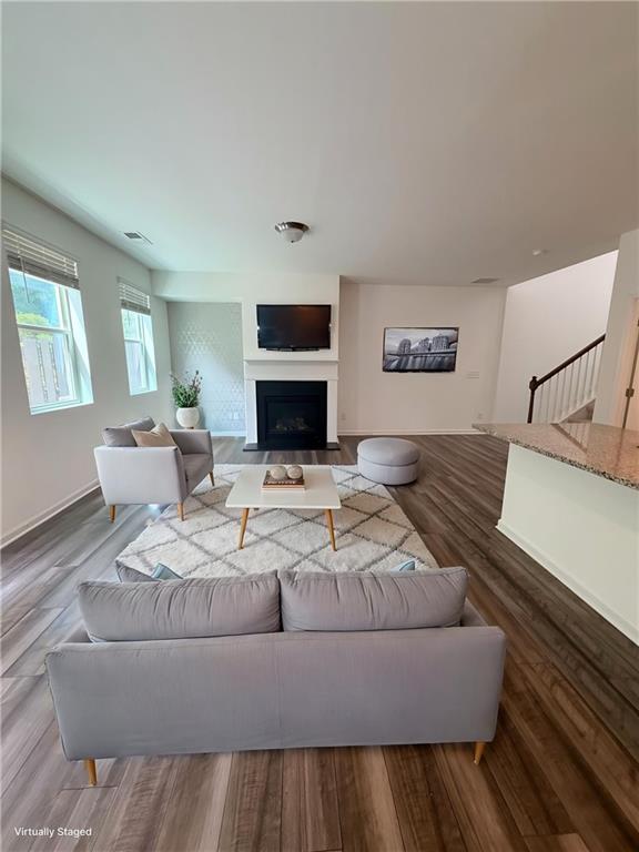 3326 Colbury Street Property Photo 5