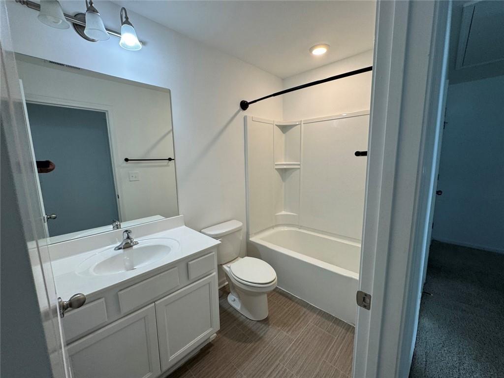 3326 Colbury Street Property Photo 28