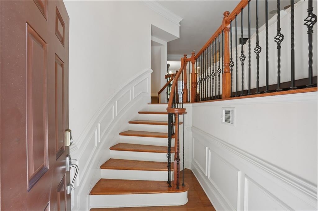 7826492 Property Photo 2