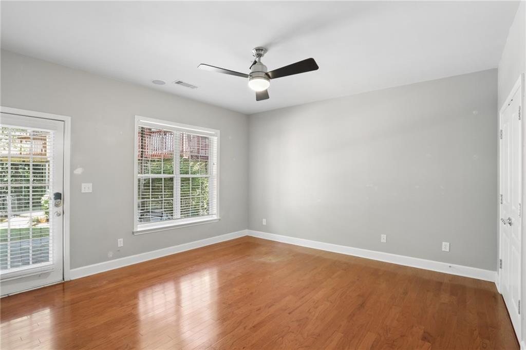 7826492 Property Photo 22