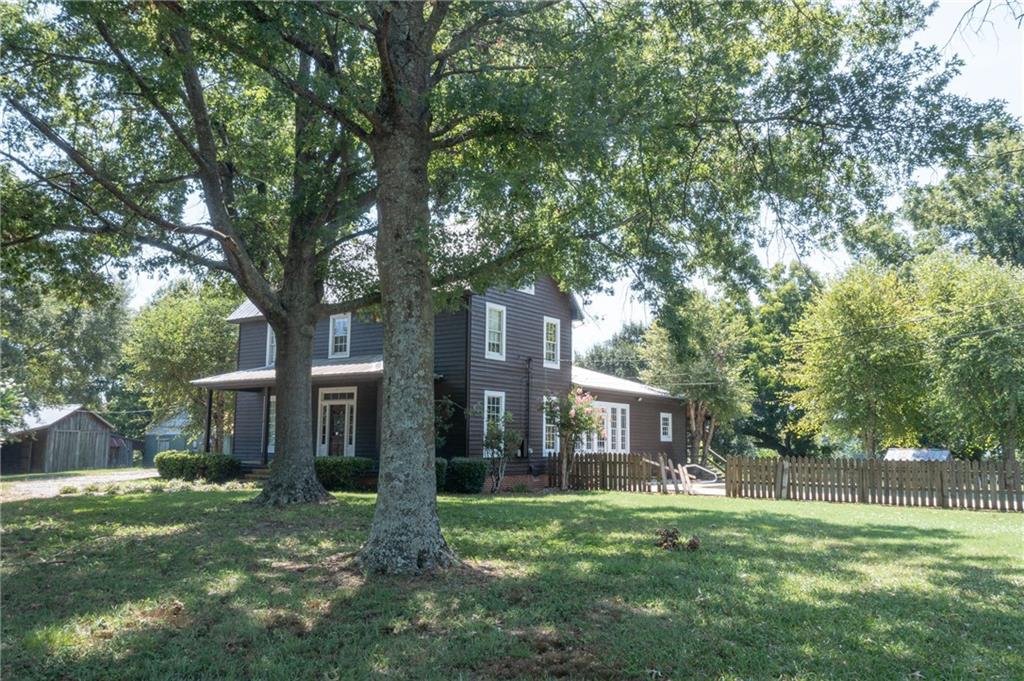 330 Park Road Property Photo 1