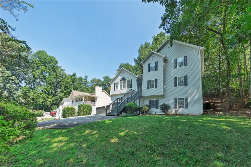 6484 Victory Drive Property Photo 2