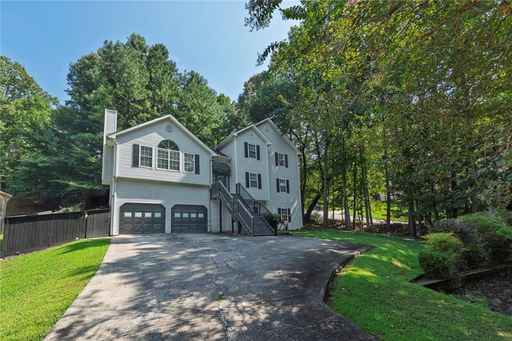 6484 Victory Drive Property Photo 3