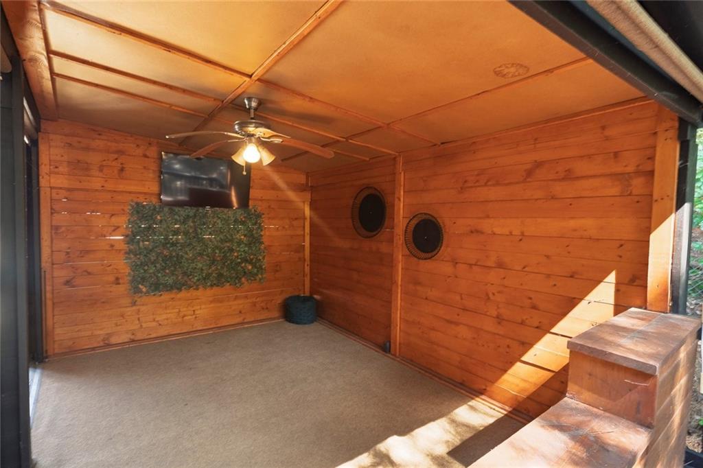 6484 Victory Drive Property Photo 37