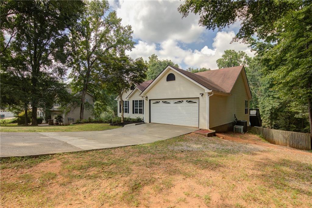 4267 Riviere Pt Property Photo 6