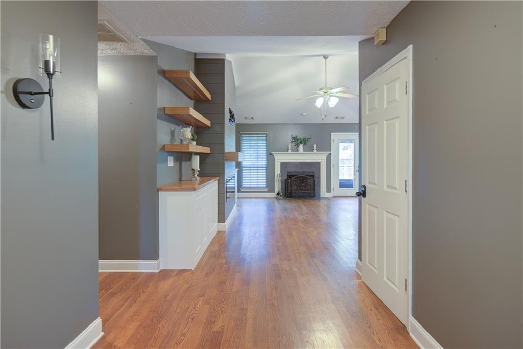 4267 Riviere Pt Property Photo 13