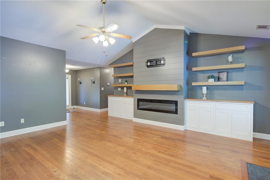 4267 Riviere Pt Property Photo 14