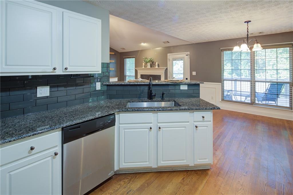 4267 Riviere Pt Property Photo 21