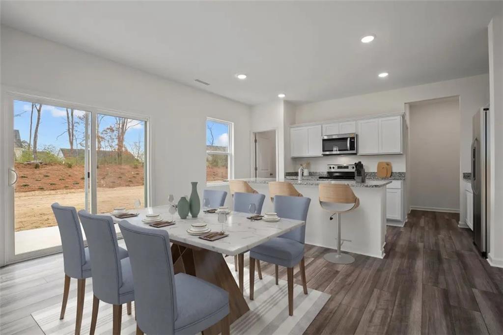 417 Silverton Drive Property Photo 4