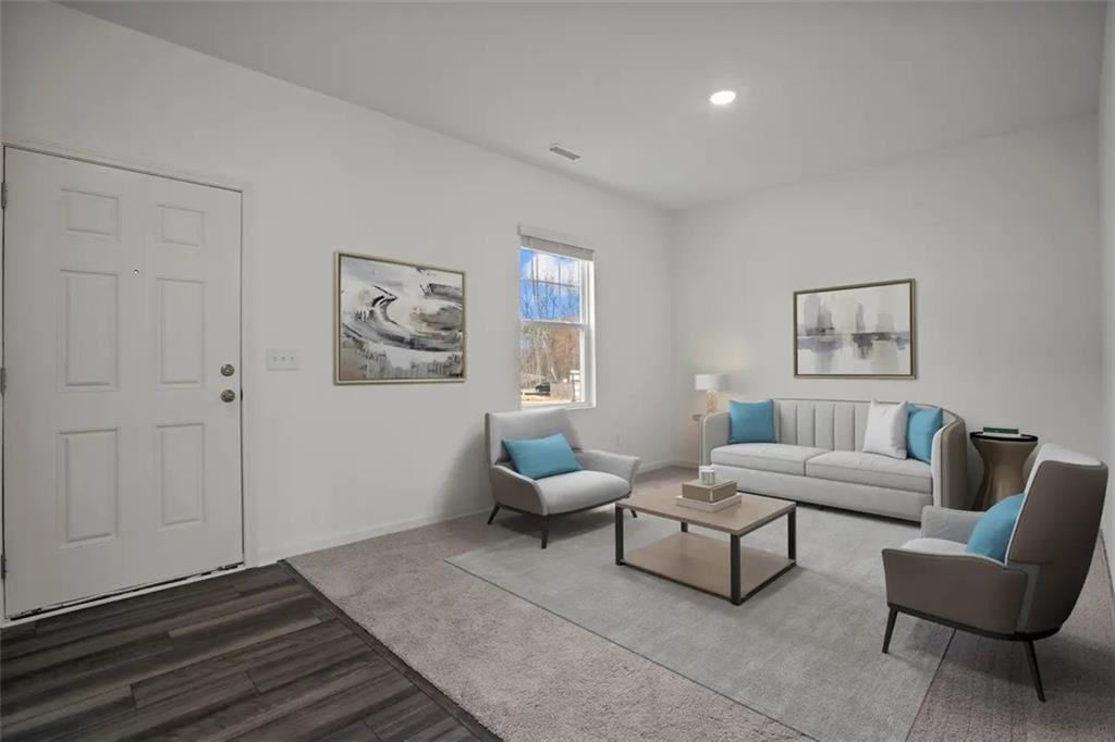 417 Silverton Drive Property Photo 5