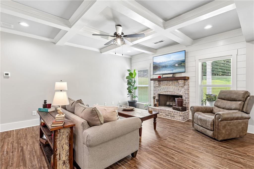 4060 Silverstone Drive Property Photo 10