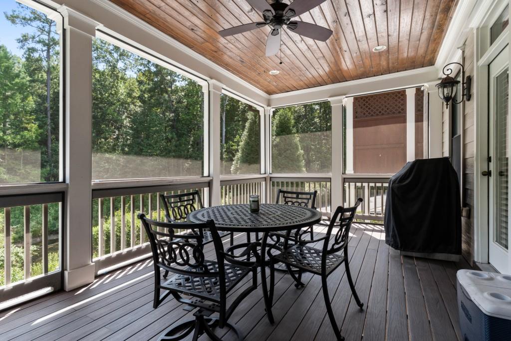 276 Trecastle Square Property Photo 8