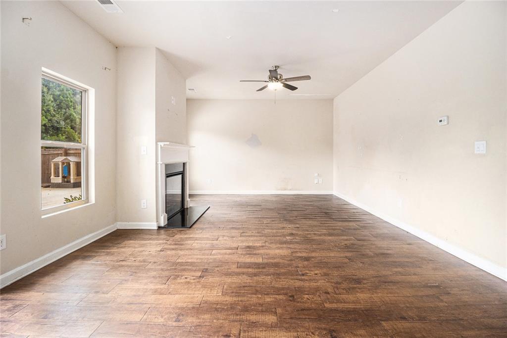 10994 Genova Terrace Property Photo 9