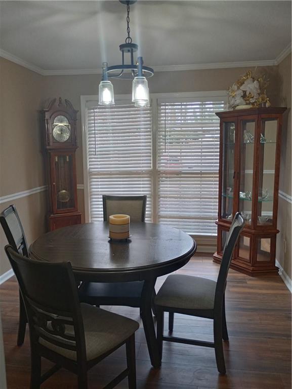 2589 King Circle Se Property Photo 8