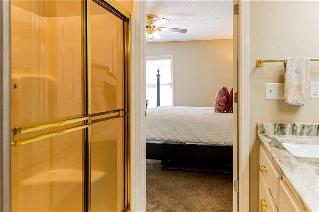 2 Robin St Unit 5 Property Photo 23