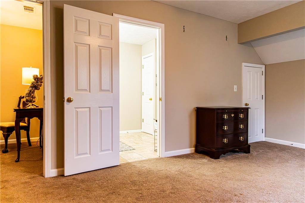2 Robin St Unit 5 Property Photo 25