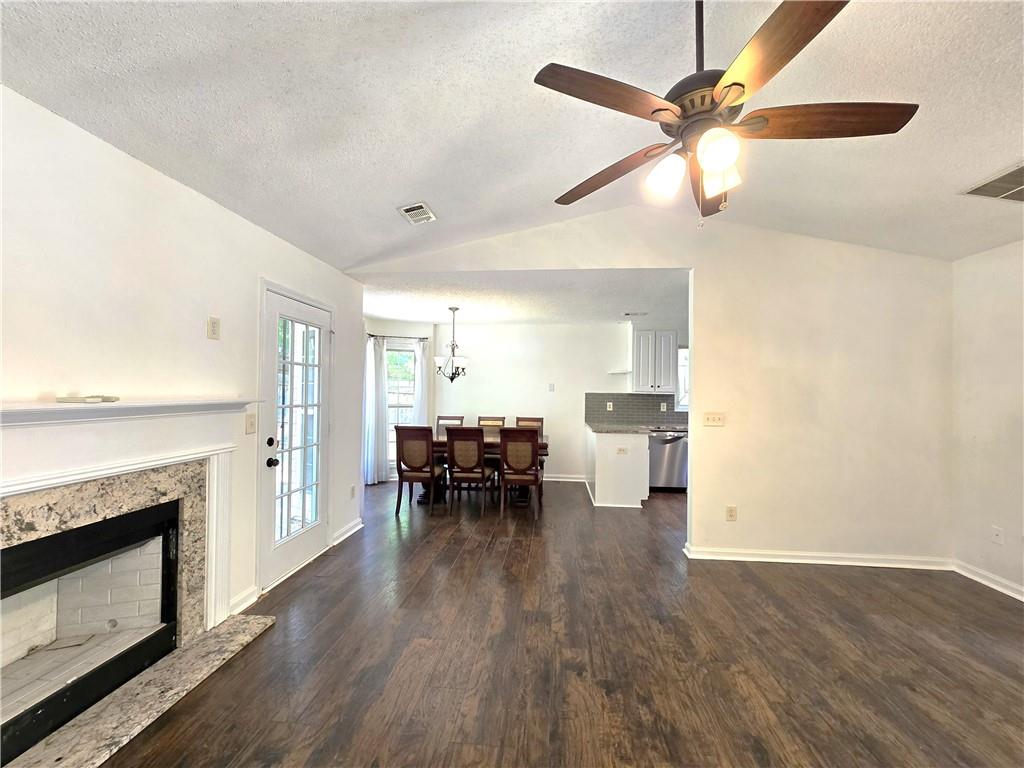 245 Crofton Ridge Property Photo 8