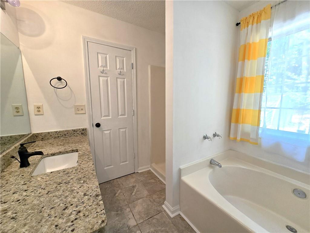 245 Crofton Ridge Property Photo 16