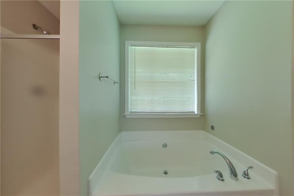 7826723 Property Photo 10