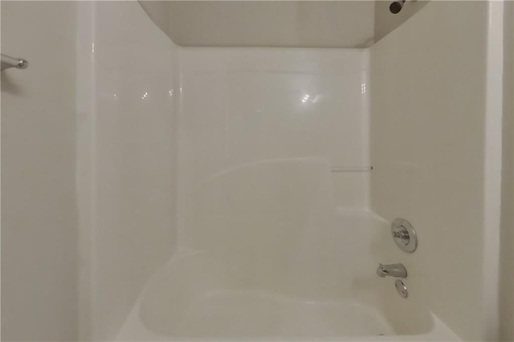 7826723 Property Photo 14