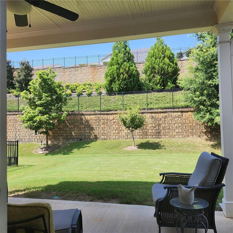 5639 Maple Bluff Way Property Photo 3