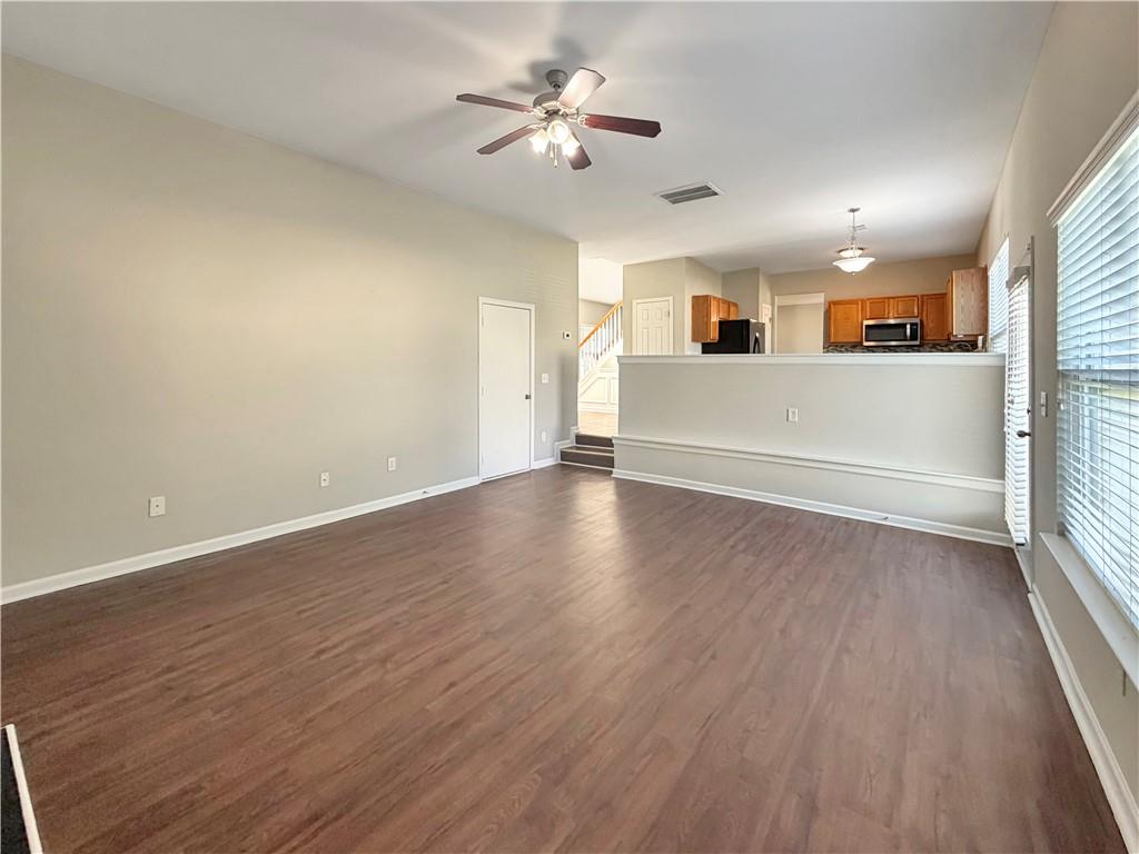 1215 Grey Rock Way Property Photo 15