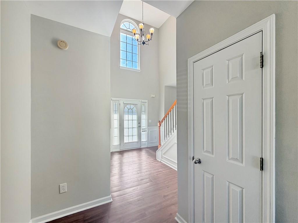 1215 Grey Rock Way Property Photo 16