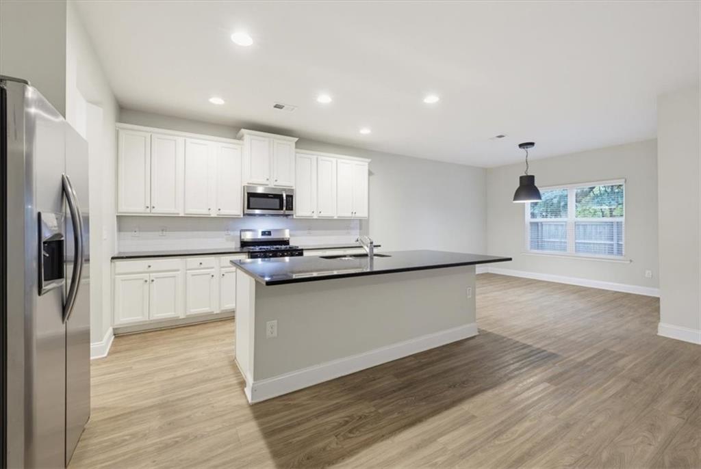 65 Castlemoor Loop Property Photo 12
