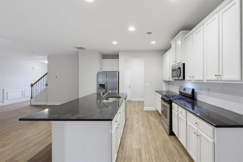 65 Castlemoor Loop Property Photo 13