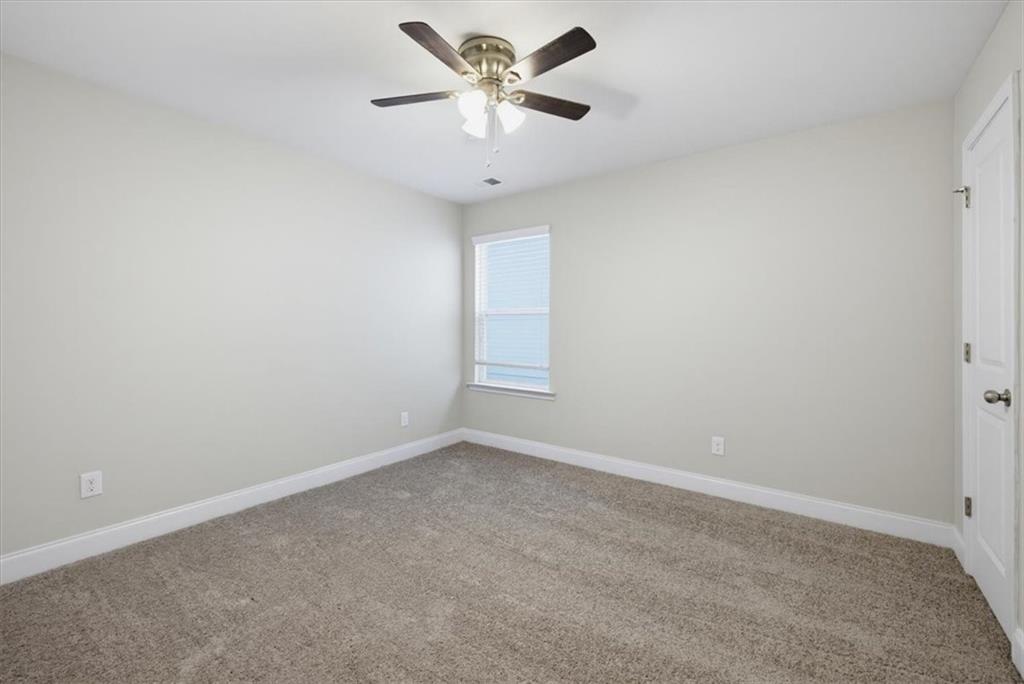 65 Castlemoor Loop Property Photo 26