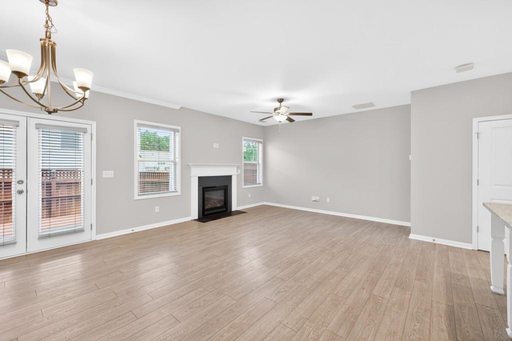1192 Lanier Willow Path Property Photo 10